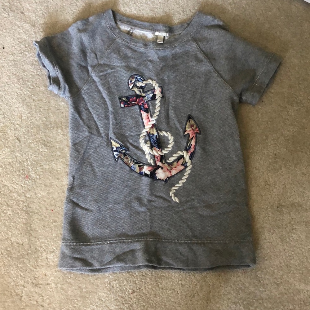 Short sleeves floral nautical sweatshirt.